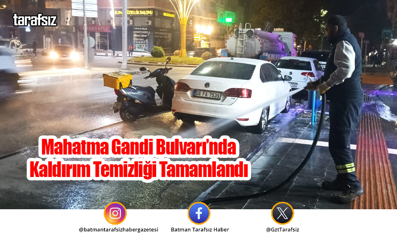Mahatma Gandi Bulvarı’nda Kaldırım Temizliği Tamamlandı