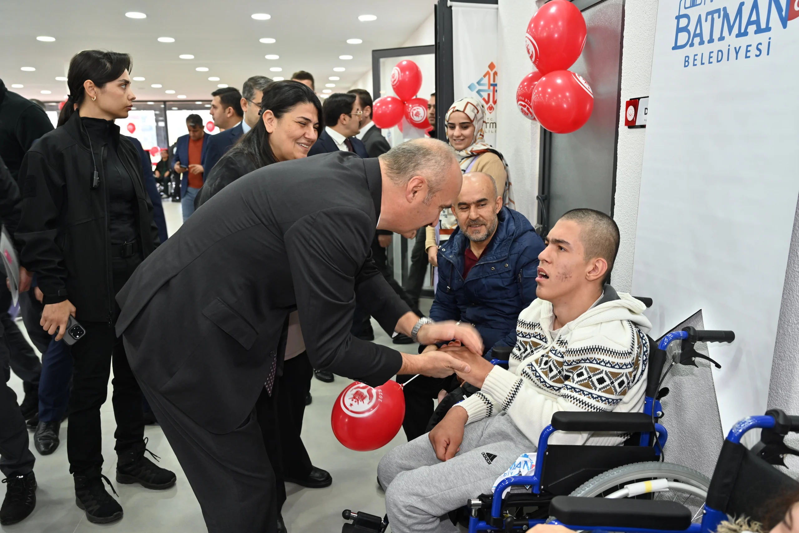 Engellilere 55 Tekerlekli Sandalye Dağıtıldı