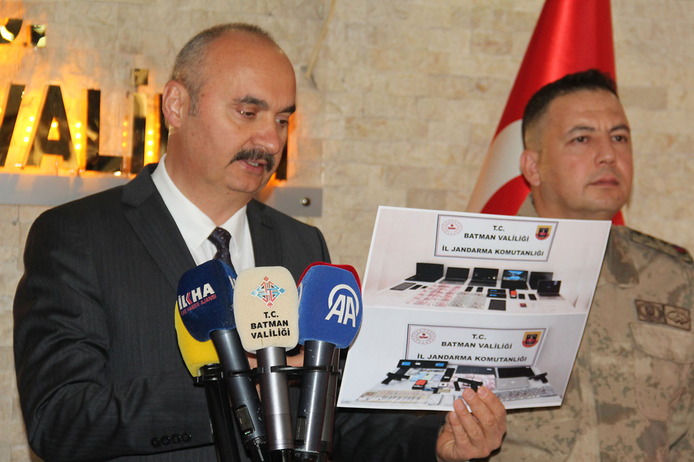 Vali Canalp: “Batman’da Asayişte Düşüş, Aydınlatmada Rekor”