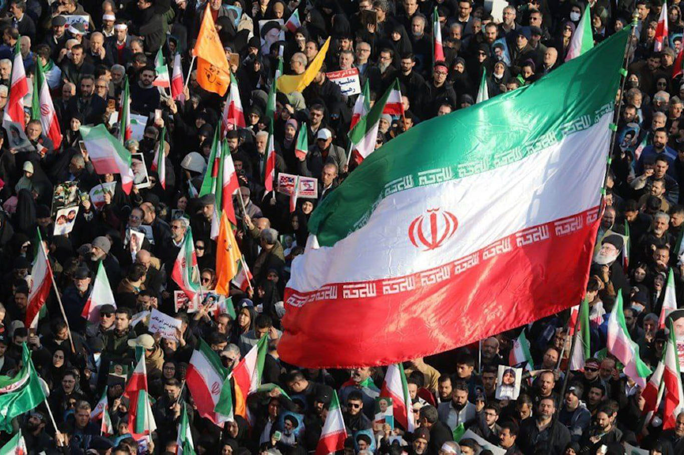 Tahran ve Diğer Kentlerde Sükûnet Sağlandı