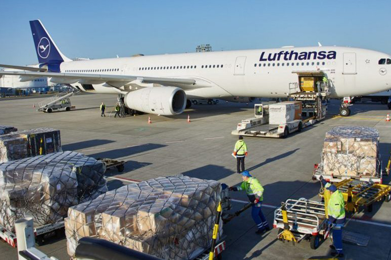 HAVADA MALİYET KRİZİ: LUFTHANSA ÜCRETSİZ EL BAGAJI DÖNEMİNİ KAPATIYOR!