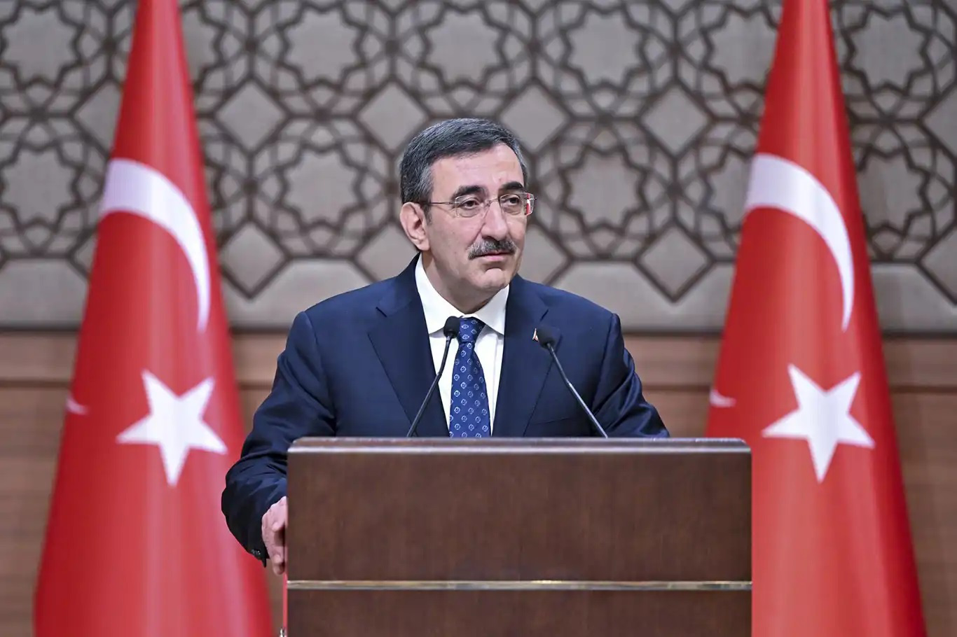 Türkiye’den Ermenistan’a Tarihi Ziyaret: 18 Yıl Sonra İlk Üst Düzey Temas