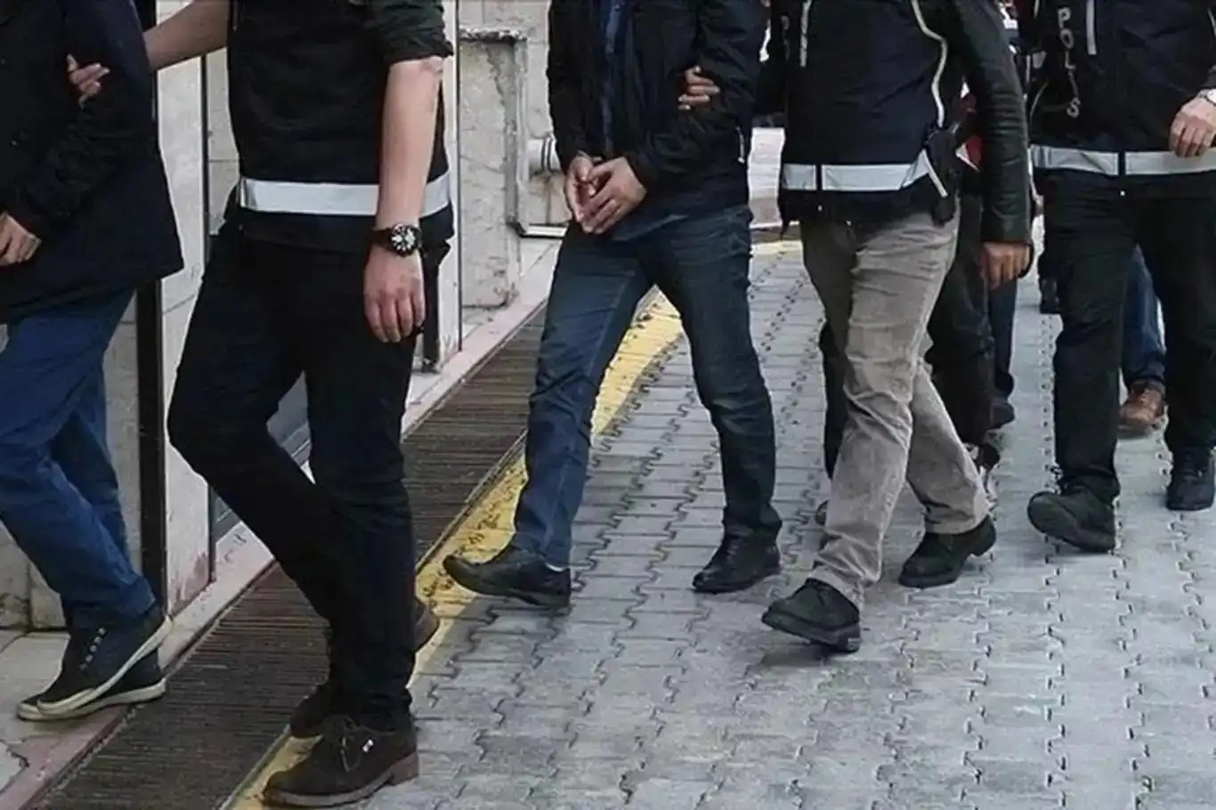 Edirne’de Tefeci Operasyonu: 59 Kişiyi Mağdur Eden 6 Şüpheli Tutuklandı!