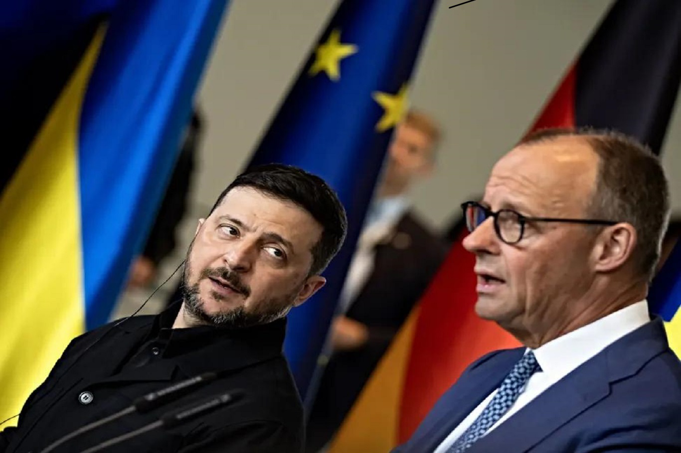 Zelenskiy’den Lukaşenko’ya 1 Haftalık Ültimatom: “Sökmezseniz Belarus’u Biz Vururuz!”