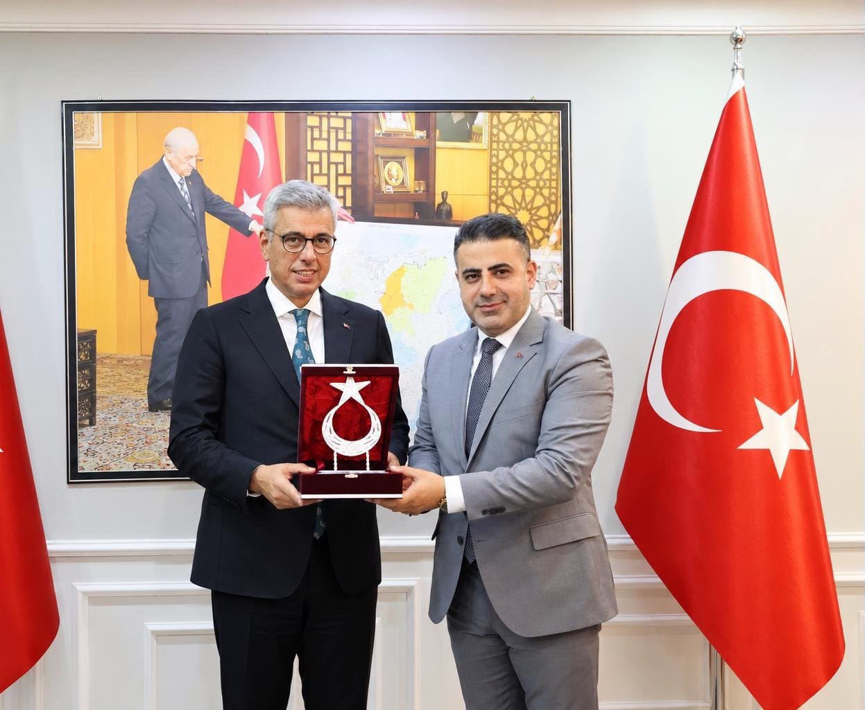 BAKAN MEMİŞOĞLU MHP BATMAN İL BAŞKANLIĞI’NI ZİYARET ETTİ
