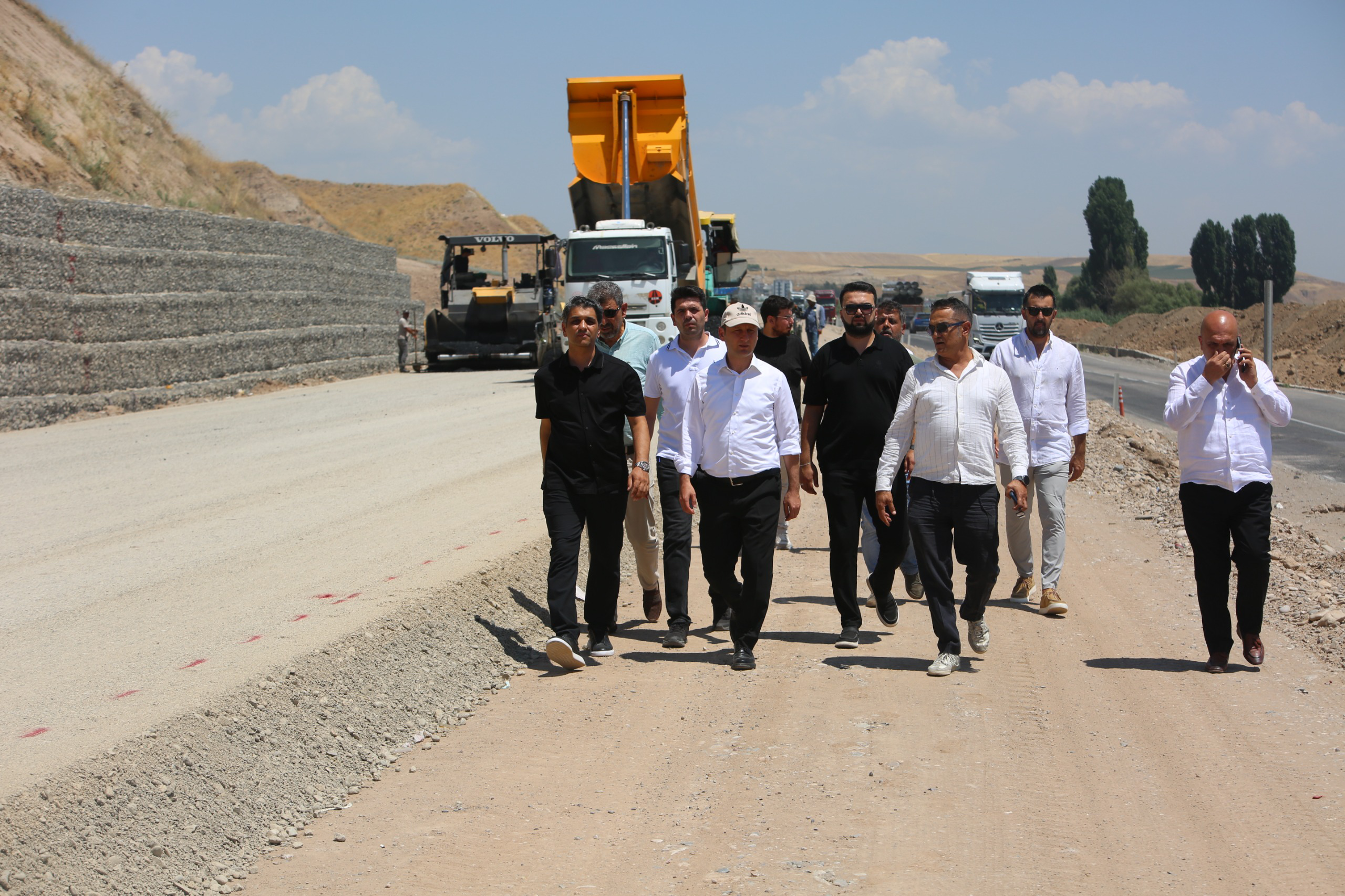 DİKTEPE GEÇİŞİ PROJESİ’NDE ÇALIŞMALAR HIZ KAZANDI