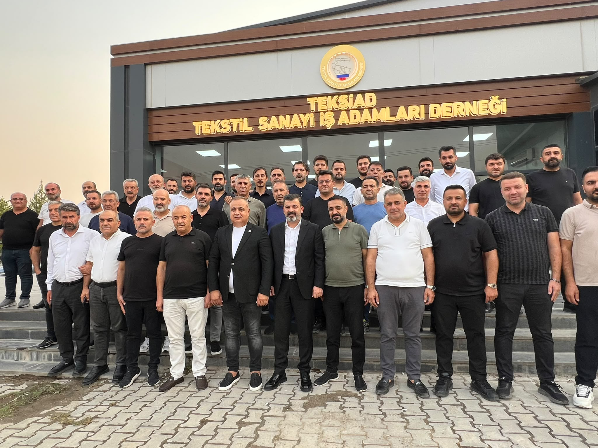 Ferdi Kurt’a TEKSİAD’dan Destek