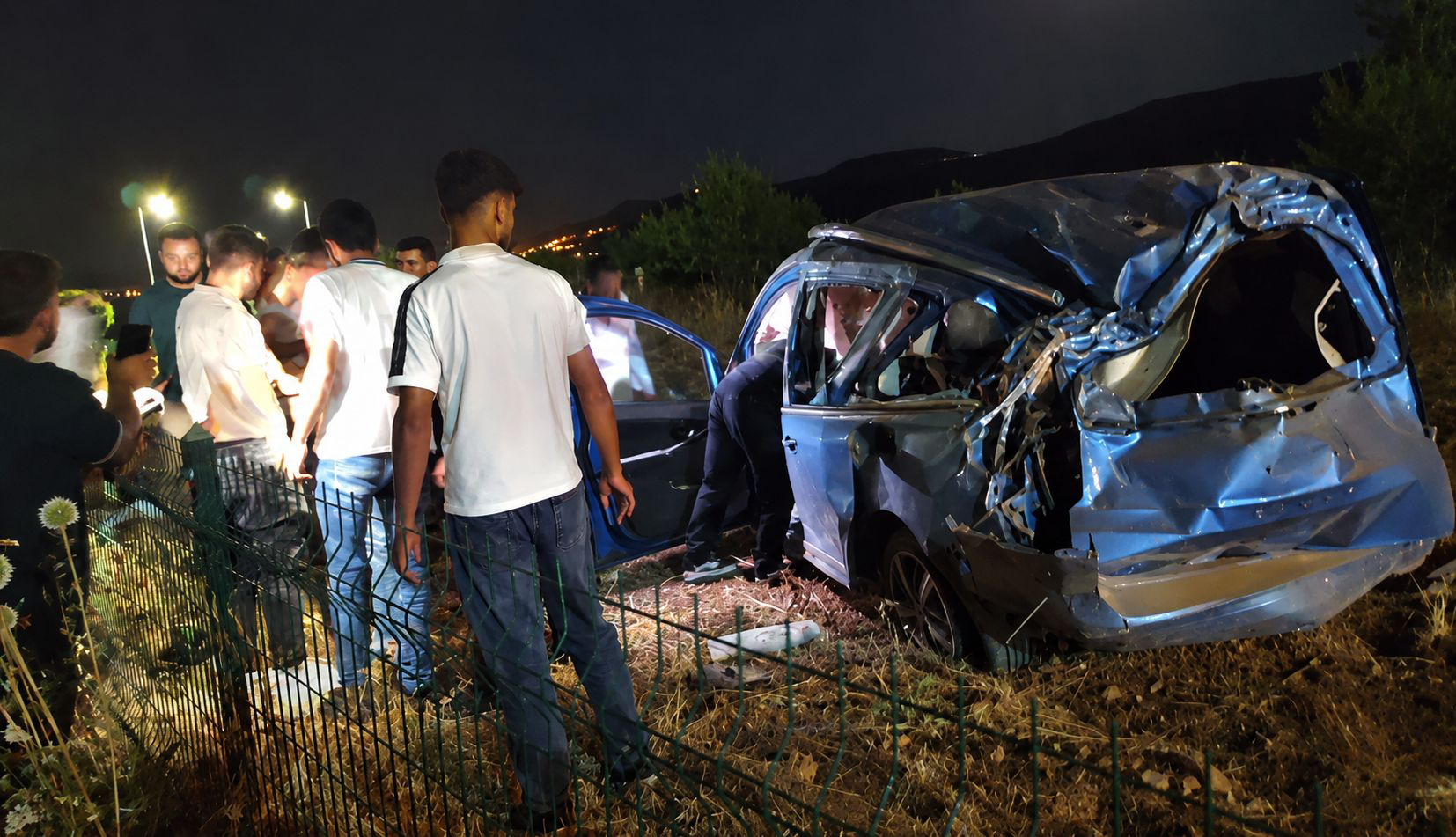 Gercüş’te Hurdaya Dönen Otomobilden Sağ Çıktı