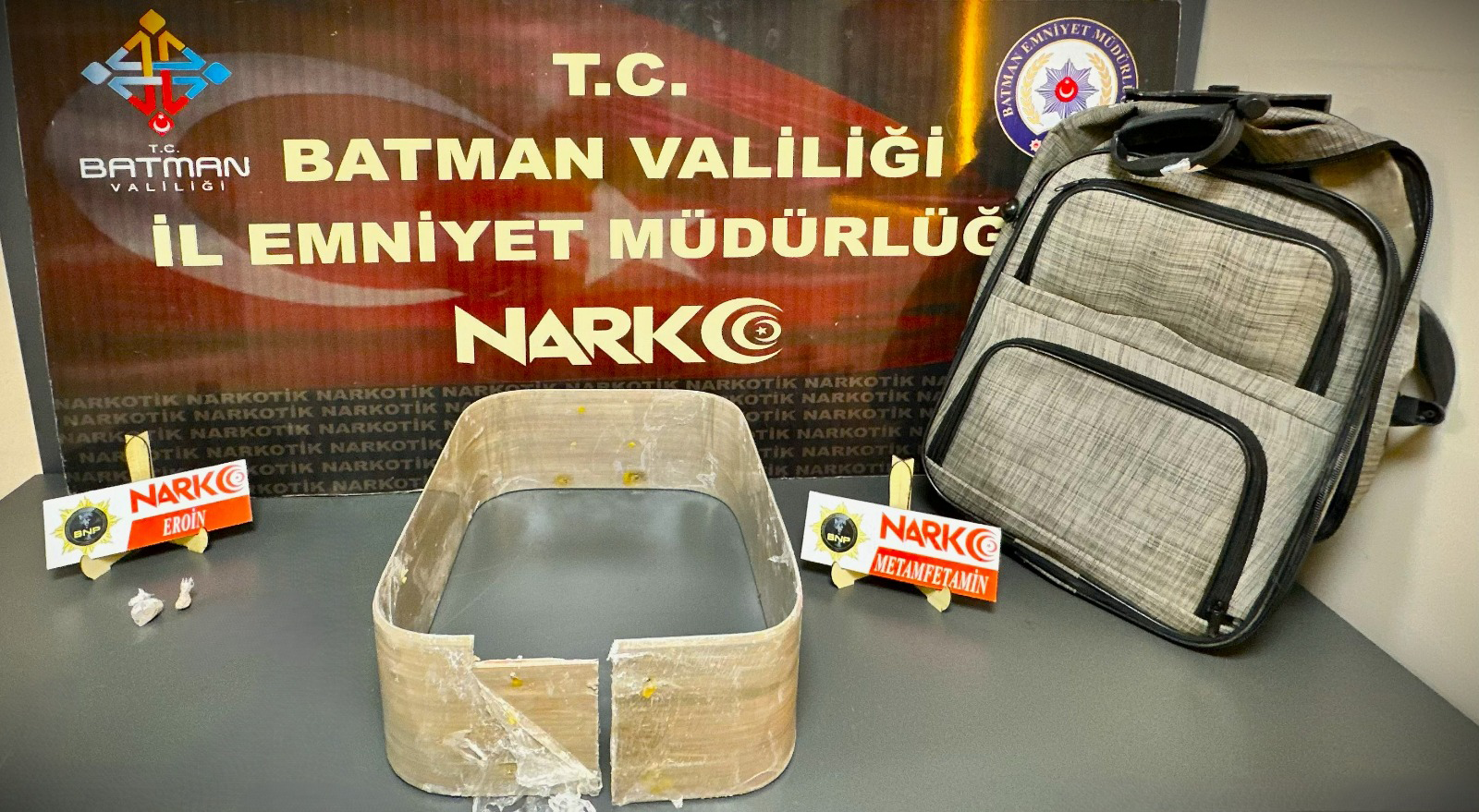 OTOBÜSTE METAMFETAMİN VE EROİN ELE GEÇİRİLDİ