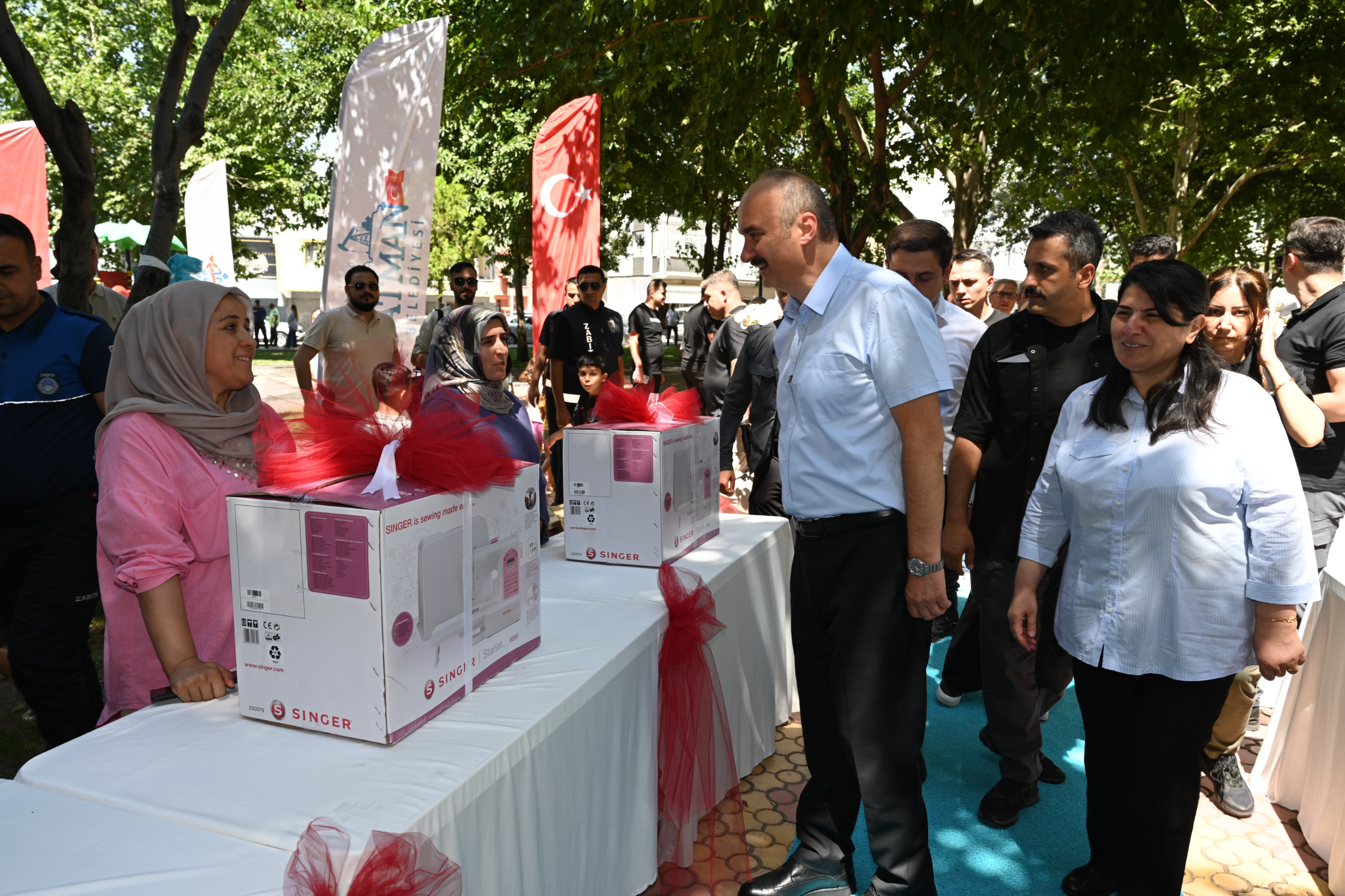 VALİ CANALP: “KADINLARIMIZIN EKONOMİK BAĞIMSIZLIĞINI GÜÇLENDİRİYORUZ”