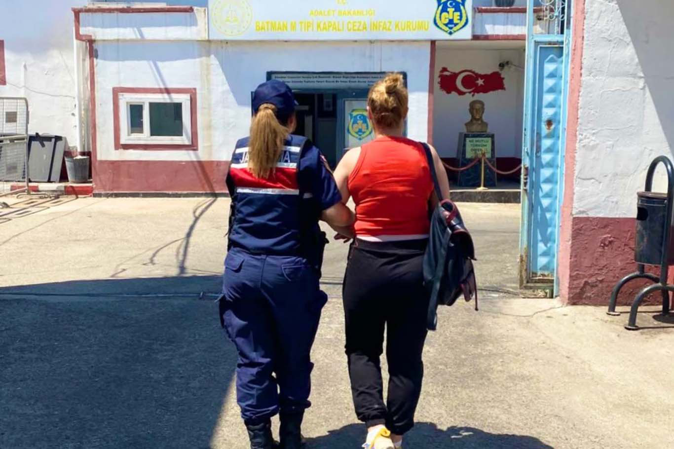 15 Yıl Kesinleşmiş Cezası Olan Kadın Yakalandı