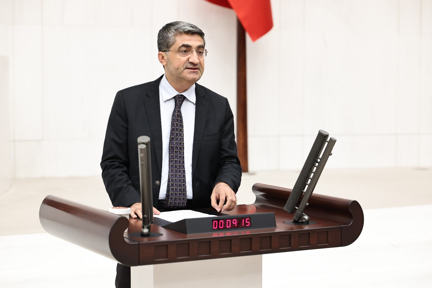 Ekmen’den Tepki: “Bizi Yok Etmeye Çalışırken Kendi İçinizde Çürüyorsunuz”