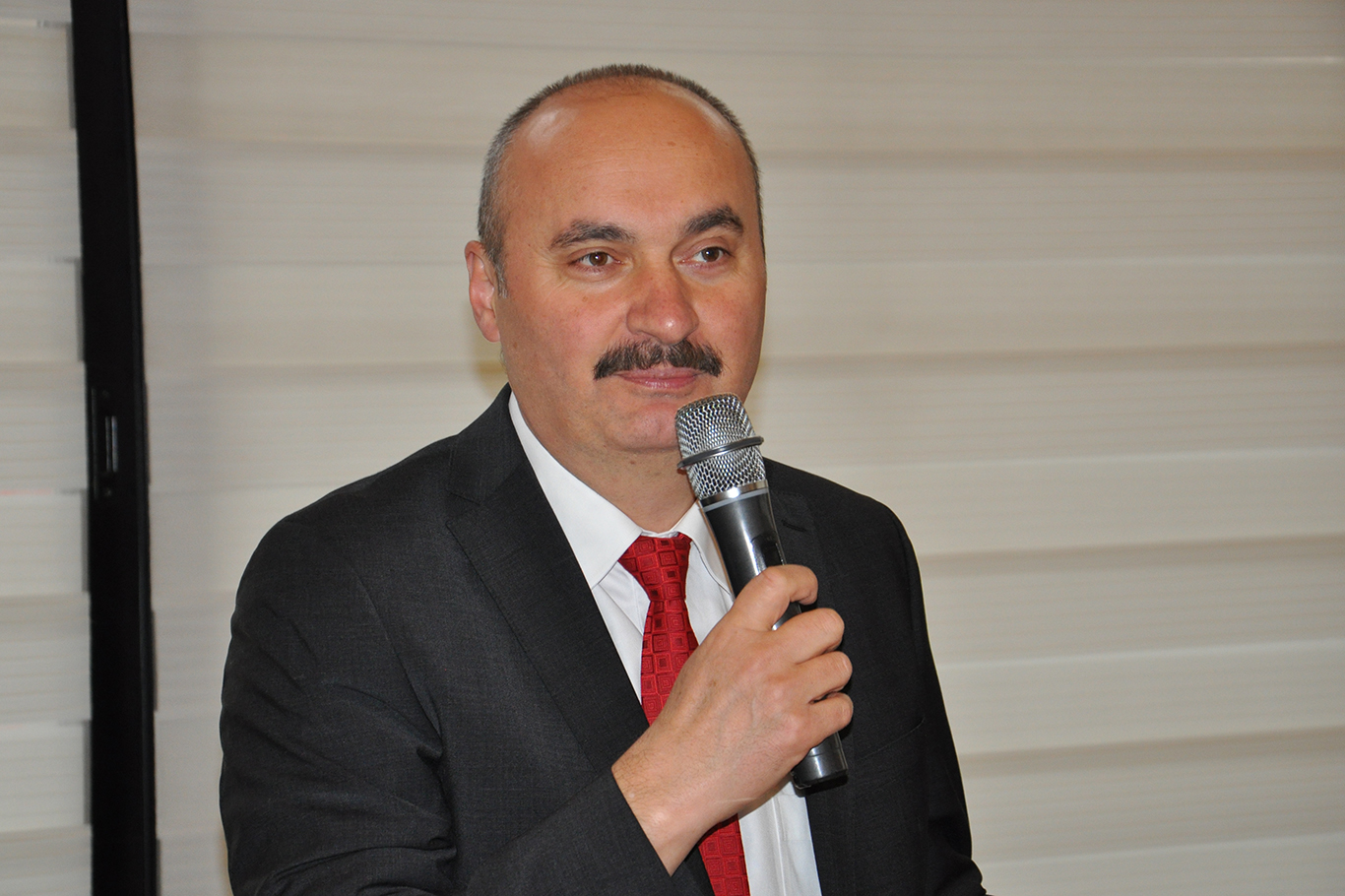 Vali Ekrem Canalp’ten 30 Ağustos Zafer Bayramı Mesajı!