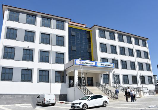 Milli Birlik İlkokulu ve Ortaokulu Öğrencileri Bekliyor…