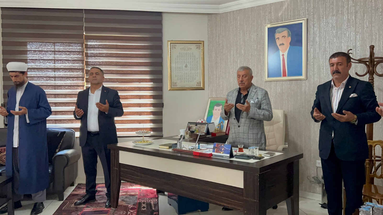 FARİS ÖZDEMİR’İN GİRİŞİMİYLE AİLELER BARIŞTI