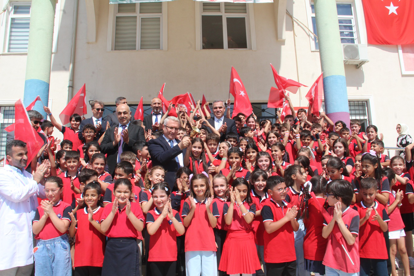 “MAARİFİN KALBİNDE OYUN” TEMASIYLA EĞİTİM YILI BAŞLADI
