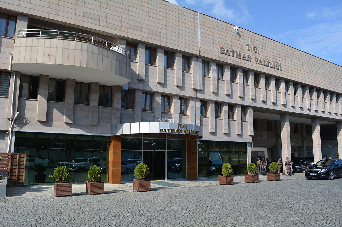 Valilikten “Kürtçe Konuşulduğu İçin Polis Şiddeti” İddiasına Açıklama