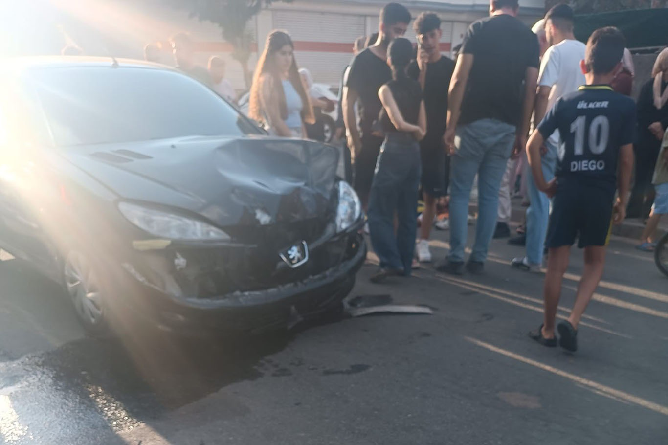 Otomobil ile Motosiklet Çarpıştı: 1 Kişi Yaralandı