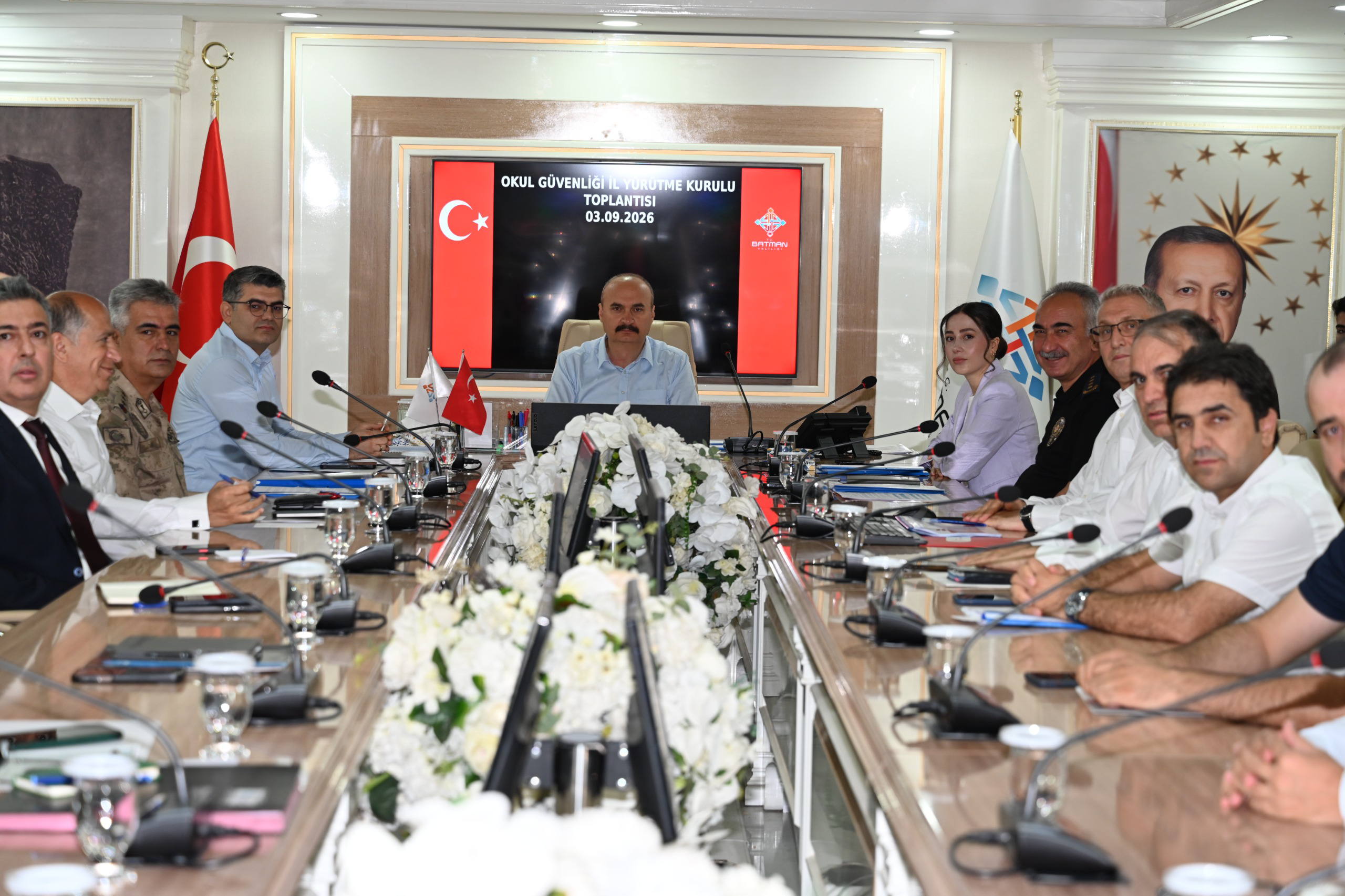 Vali Canalp Başkanlığında Okul Güvenliği Toplantısı Gerçekleştirildi